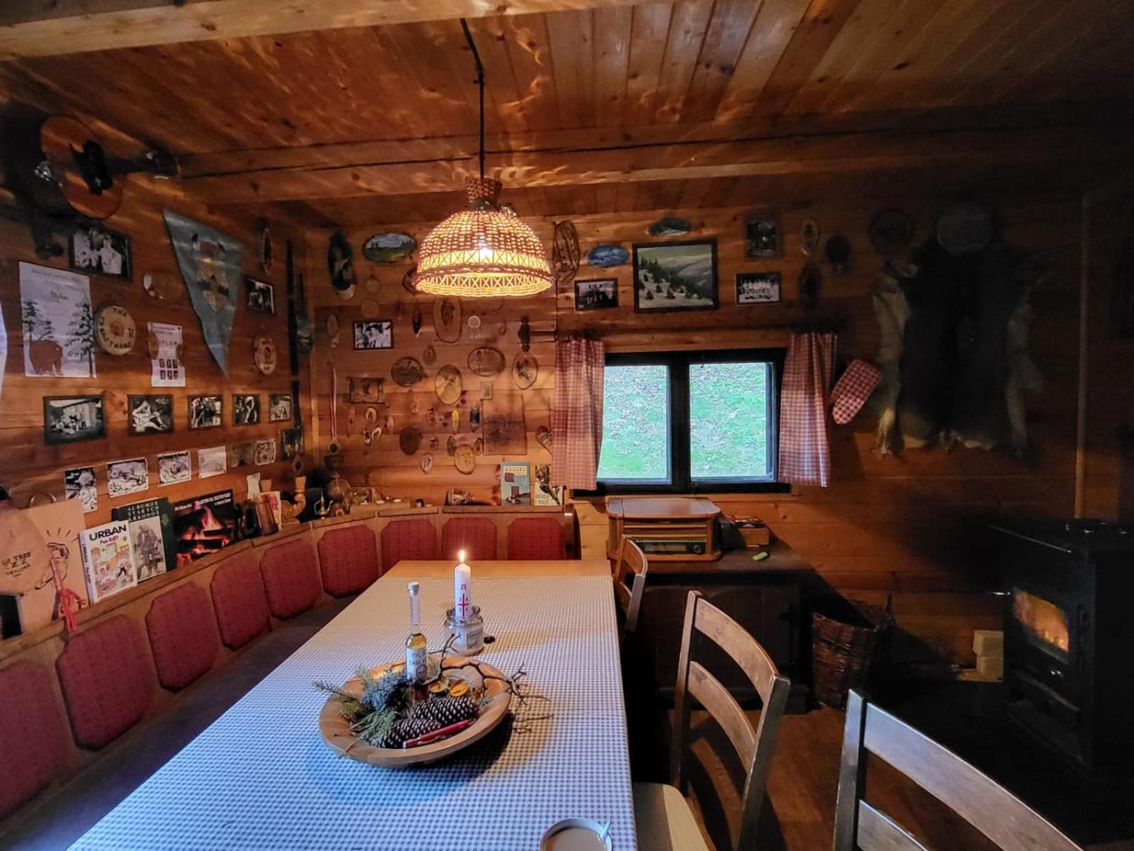 Srub Na Svahu Sjezdovky V Radvanicich Radvanice  Экстерьер фото